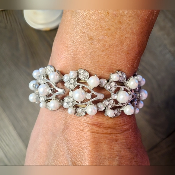 Wedding Jewelry Set - Picture 3 of 4